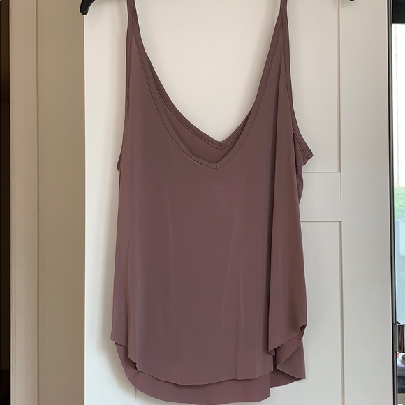 Pink flowy tank top - Picture 2 of 3